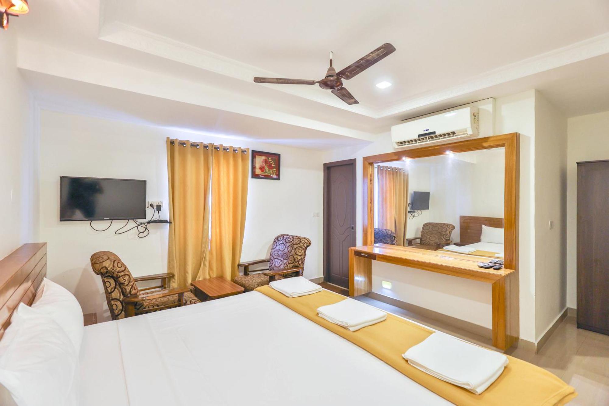 Hotel Golden Bliss Пондичерри Экстерьер фото