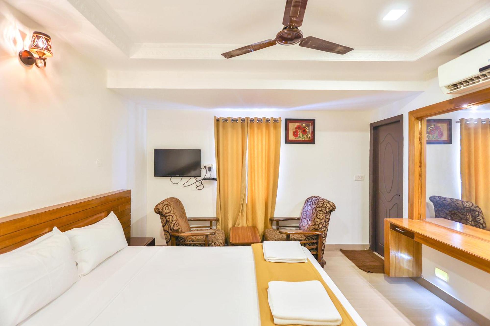 Hotel Golden Bliss Пондичерри Экстерьер фото
