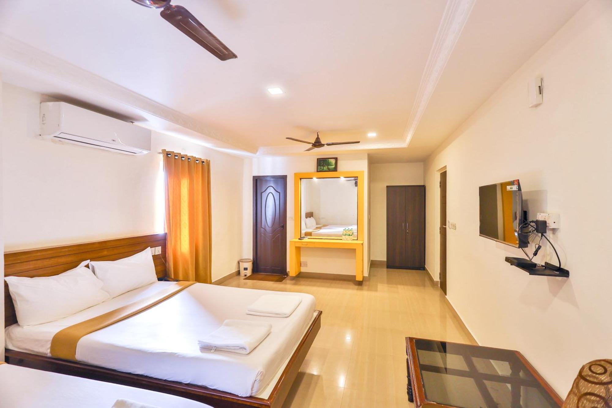 Hotel Golden Bliss Пондичерри Экстерьер фото